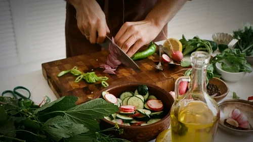 Советы нутрициолога. Как в новогоднюю ночь не переесть и чувствовать легкость в теле?